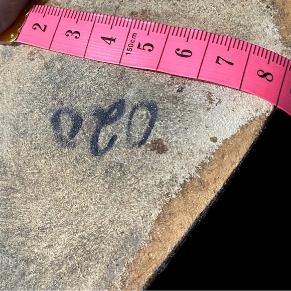 COPY - Vintage Ferragamo kitten heels - Picture 6 of 9